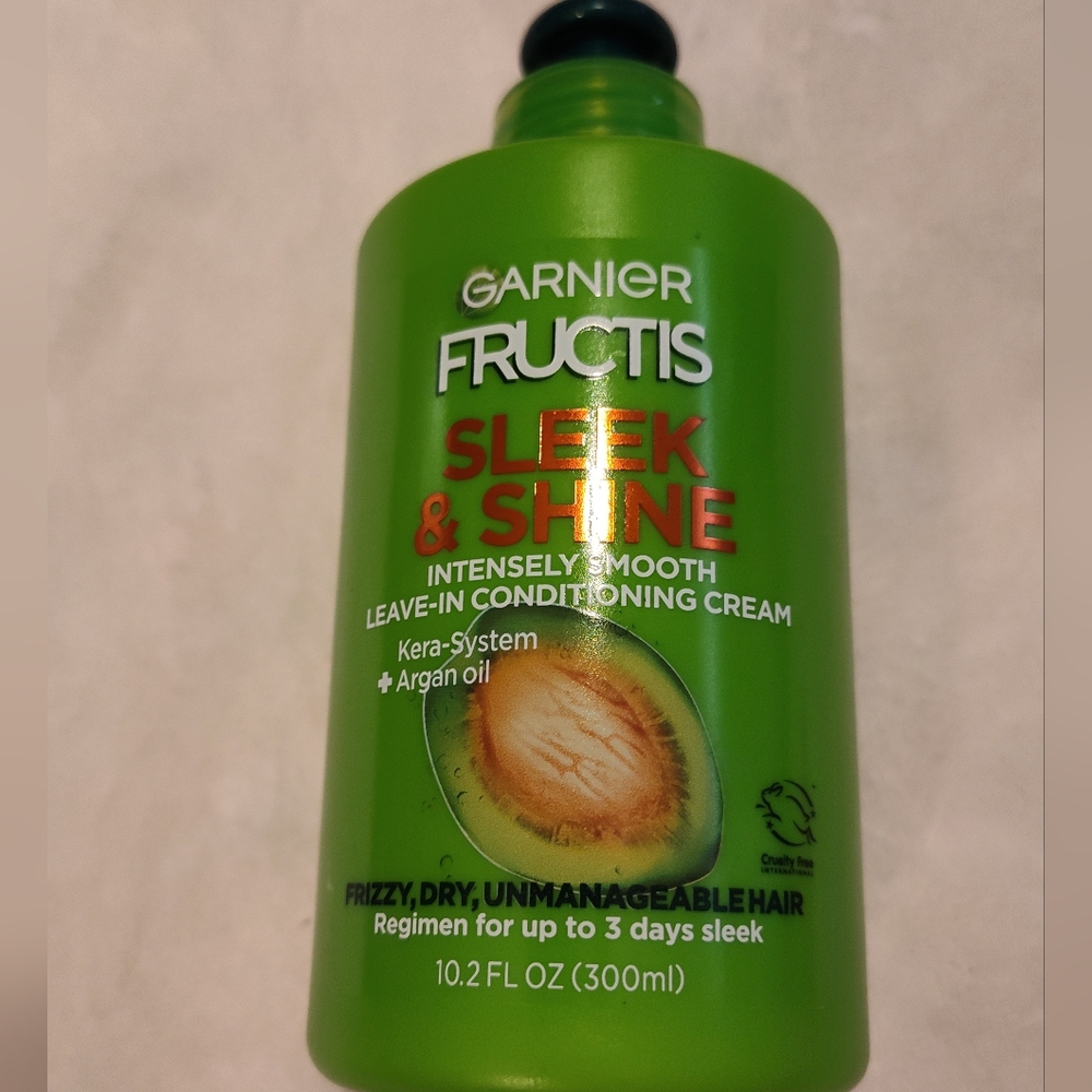 NEW! Garnier Fructis Leave-In Conditioner 10.2oz